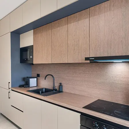 In Dimri Resident Ghencea Bucharest