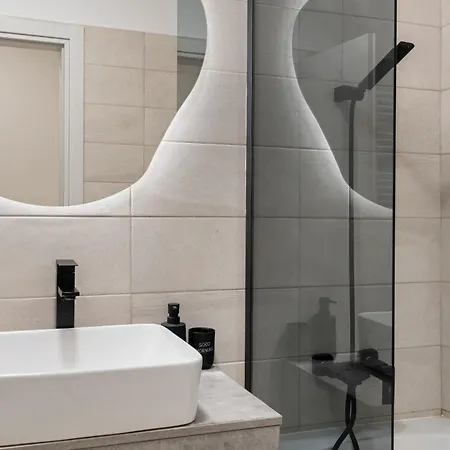 In Dimri Resident Ghencea * Bucarest