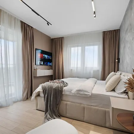 In Dimri Resident Ghencea Bucharest